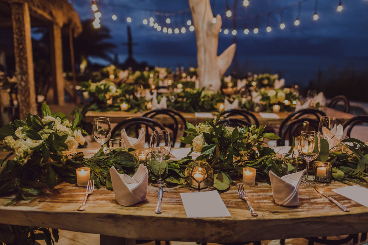 5 Popular Event Themes & The Flowers That Really Make Them Pop
