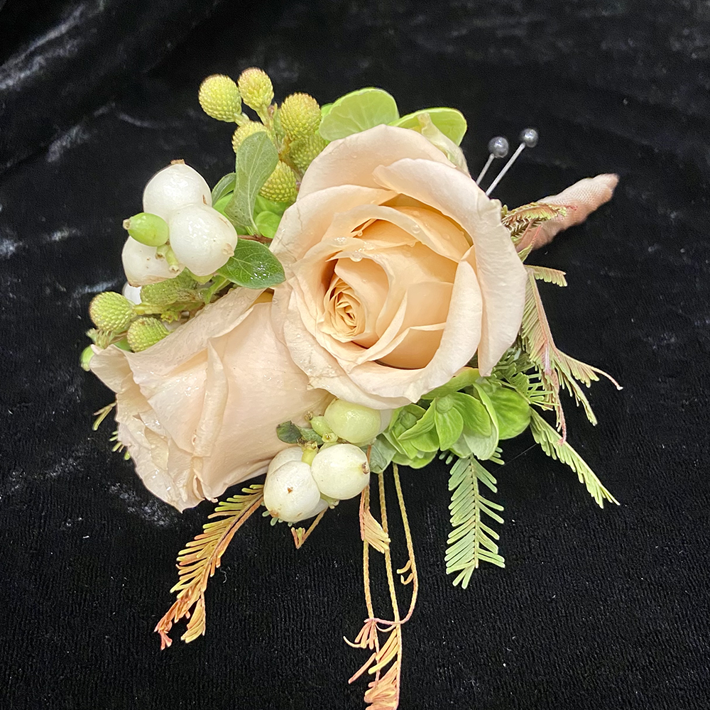 Shop Vibrant Wedding Bouquets & Boutonnieres – Mayflowers Floral